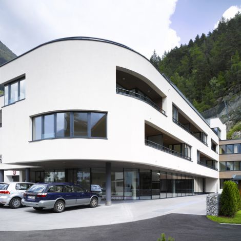 Wohn-und Geschäftshaus Längenfeld